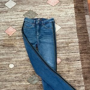 NWOT Abercrombie and Fitch Jeans with Stripe